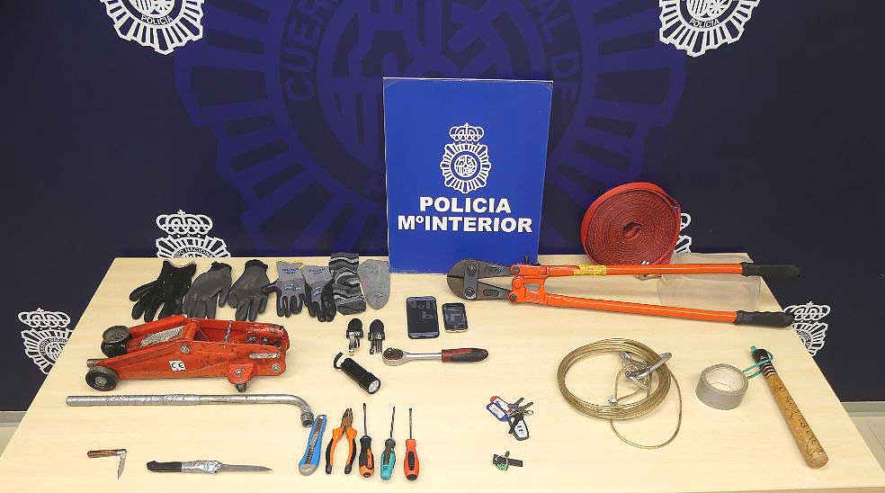 PoliciaRobosconFuerzaTorrel