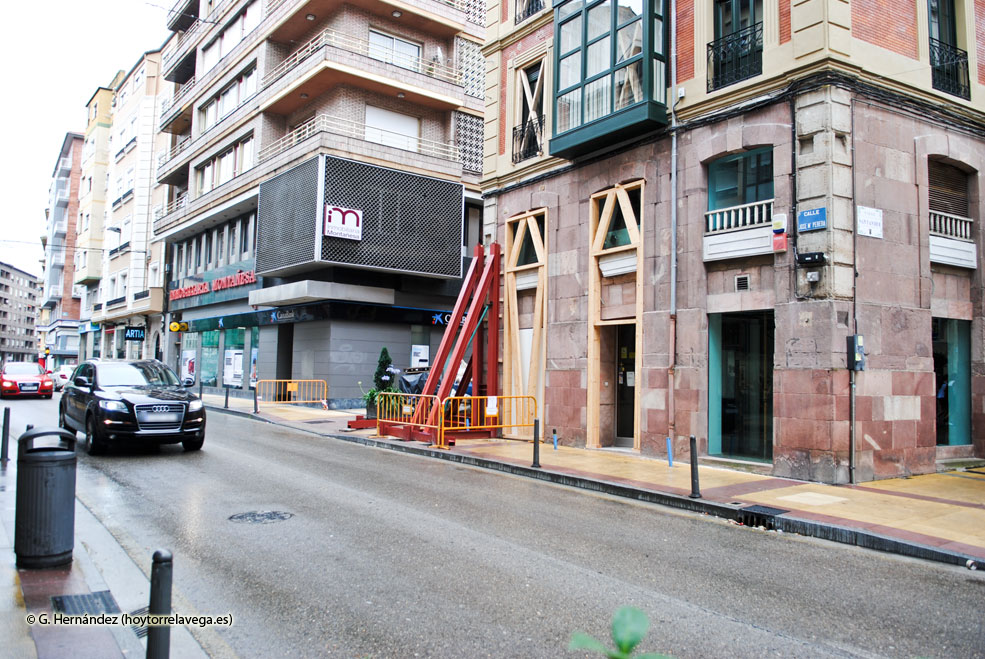 JoseMariaPeredaEdificioDesalojadoReapertura