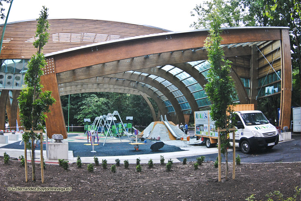 ParqueManuelBarquinCubierta01