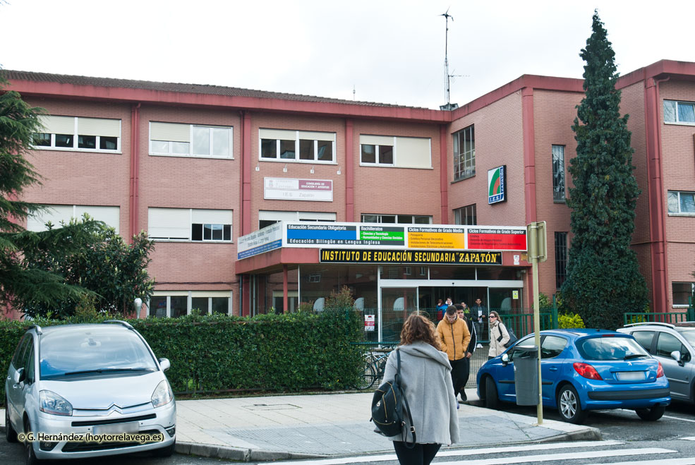 IESZapaton03