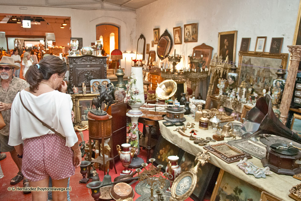 La Feria Desembalaje Cantabria arranca en La Lechera con gran número de visitantes FeriaDesembalajeInauguracion19