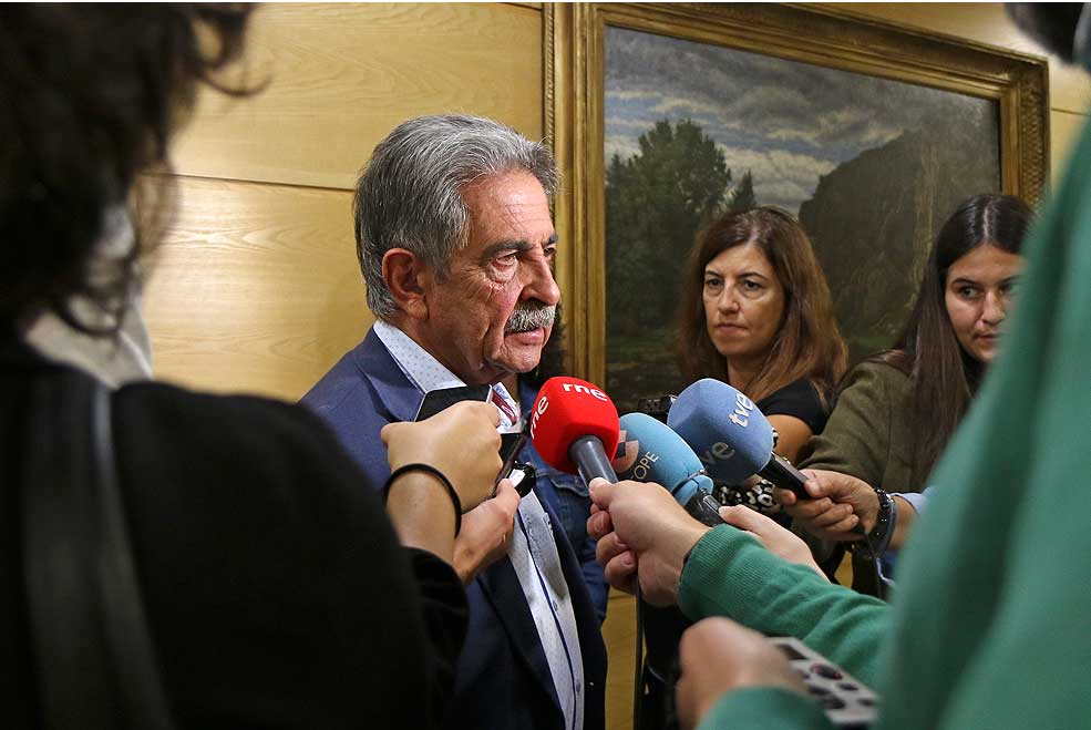 Un grupo multidisciplinar de pediatría hará un seguimiento a los niños afectados por la ingesta de crecepelo Revillamedios