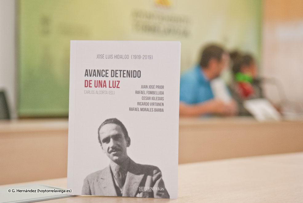 PSOEVelezLibroJoseLuisHidalgo