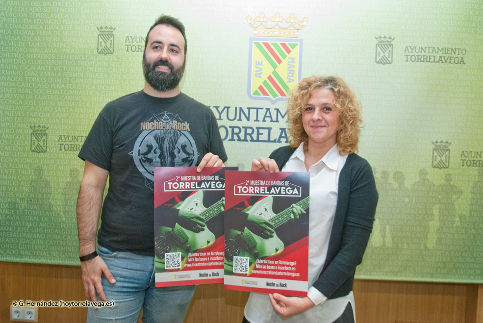 PSOEPortilla2MuestraBandasTorrelavega