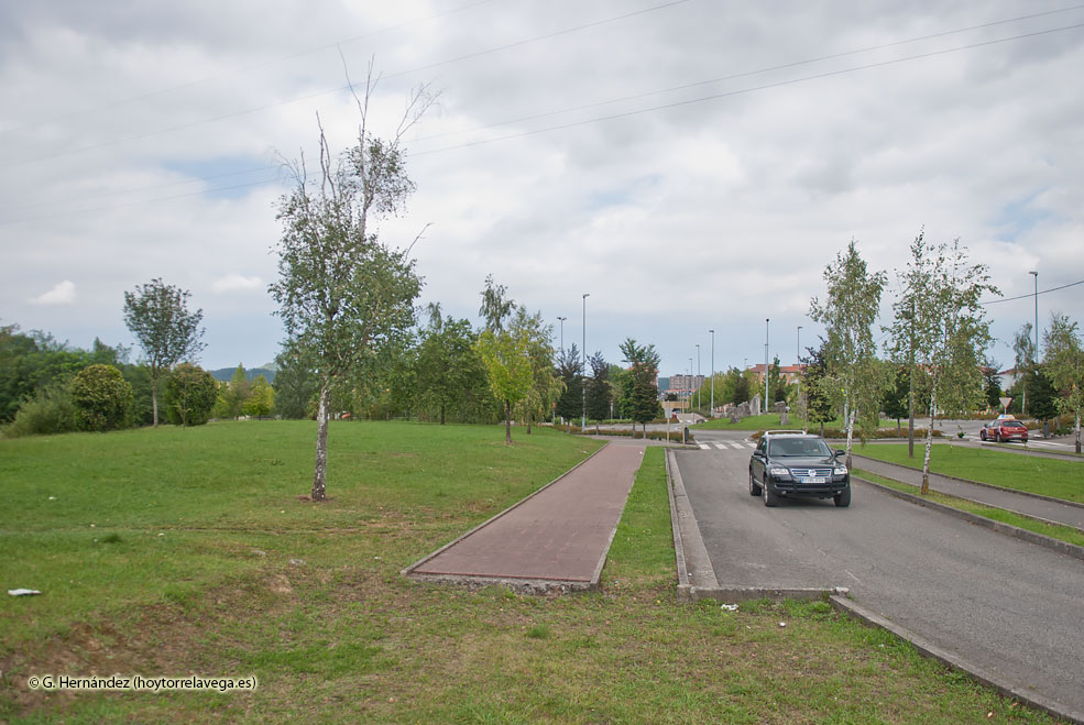 ParquePerrosRotondaPiedras01