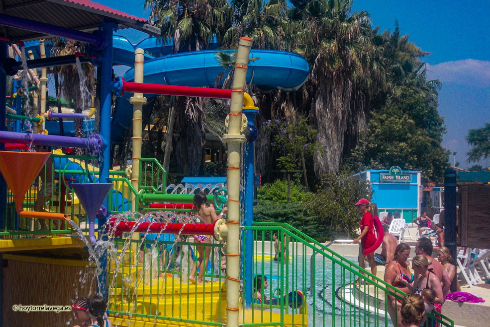 El Ayuntamiento planea construir un gran parque acuático de temática cuaternaria en Sierrallana ParqueAcuatico