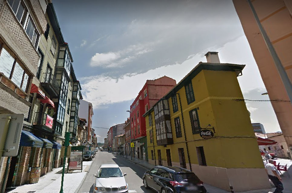 Denunciado un bar en la Avenida de Bilbao y ocho clientes y detenido uno de ellos por atentado a la autoridad AvenidaBilbaoLlama