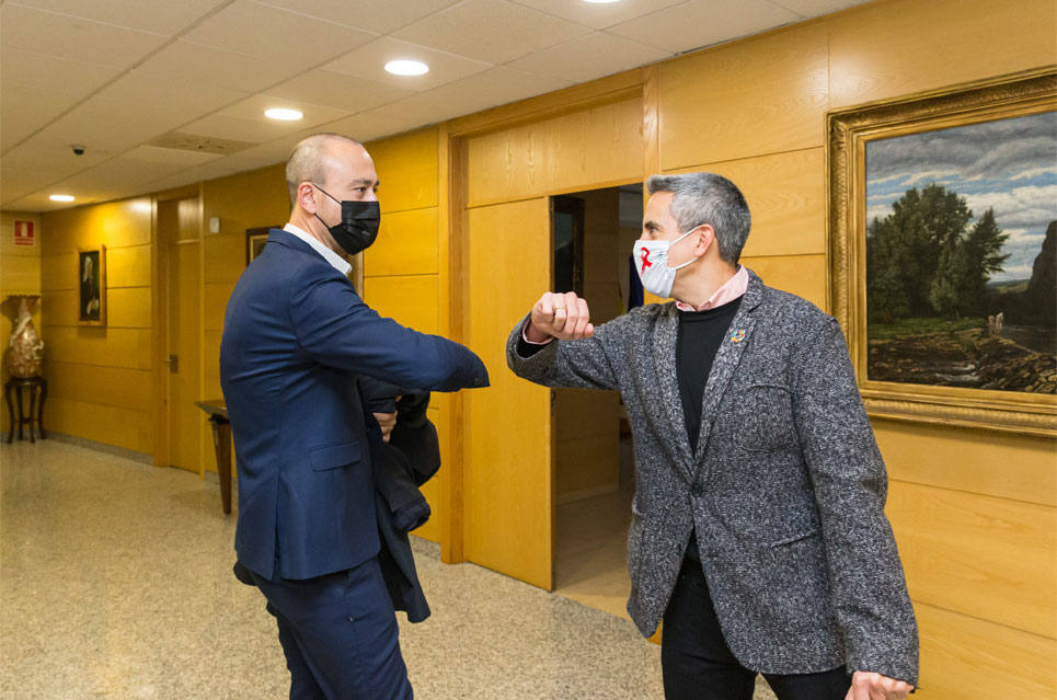 La Lechera y el nuevo módulo de atletismo en el Oscar Freire, temas de la reunión entre Zuloaga y López Estrada ZuloagaLopezEstradaReunion