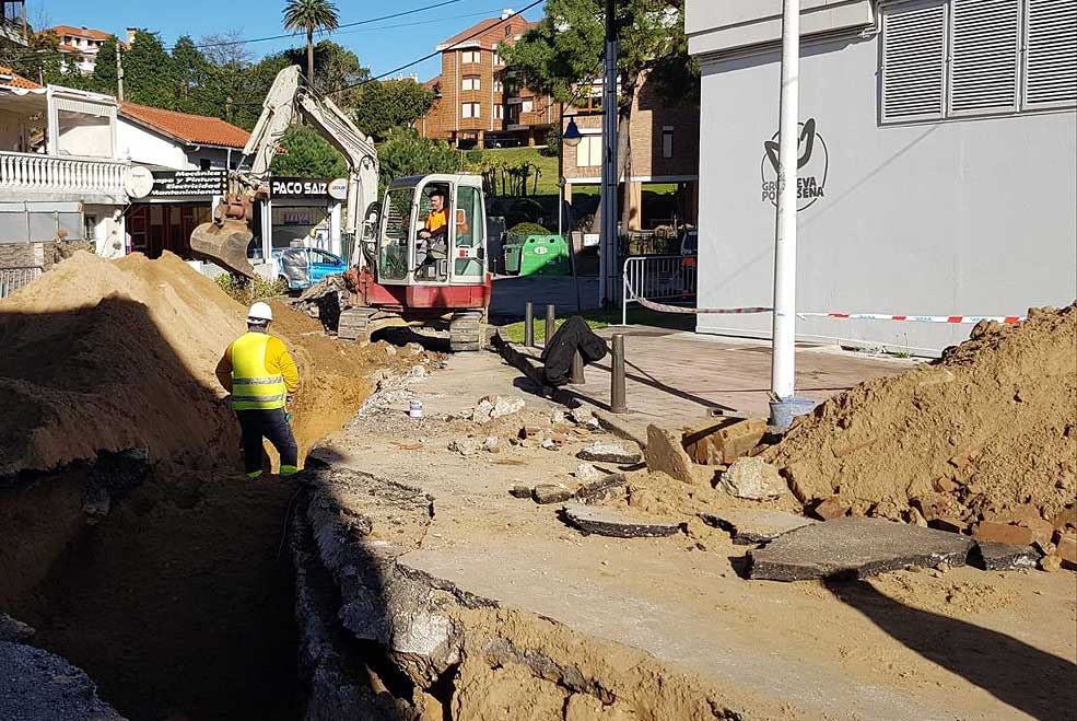 Comienzan las obras de semipeatonalización de la calle El Muelle en Suances SuancesObrasMuelle