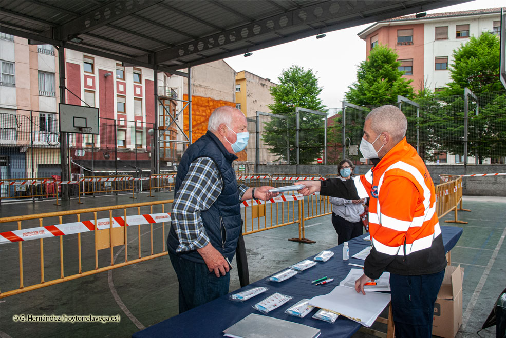 MascarillasRepartoLlama