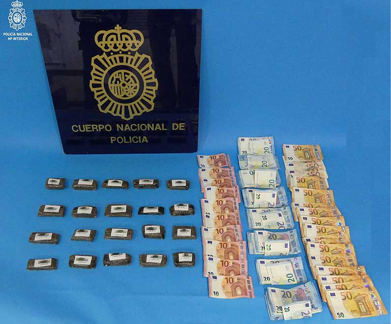 PoliciaDrogasBarrioCovadong