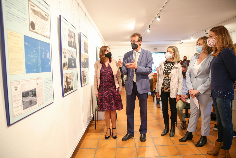 SantillanaExpoTorresQuevedo