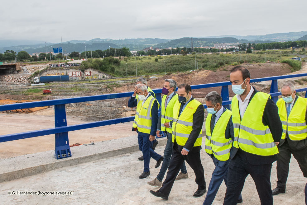Ábalos afirma que el nuevo ramal de la A-67 es una de las obras “más importantes de Cantabria” en la última década AbalosObrasA67