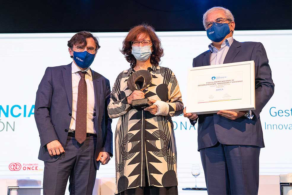 Amica recibe el II Premio Nacional de Gestión Excelente, Innovadora y Sostenible en la categoría de Tercer Sector AmicaPremioGestionExcelente