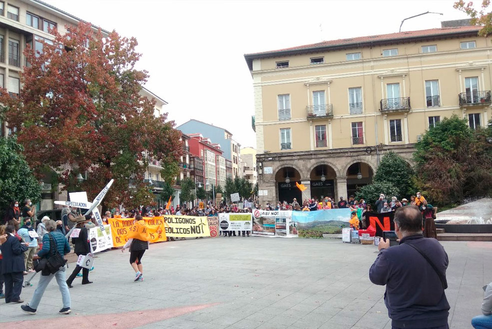 Manifestación en contra de los polígonos eólicos y fotovoltaícos ManifestacionEolicos