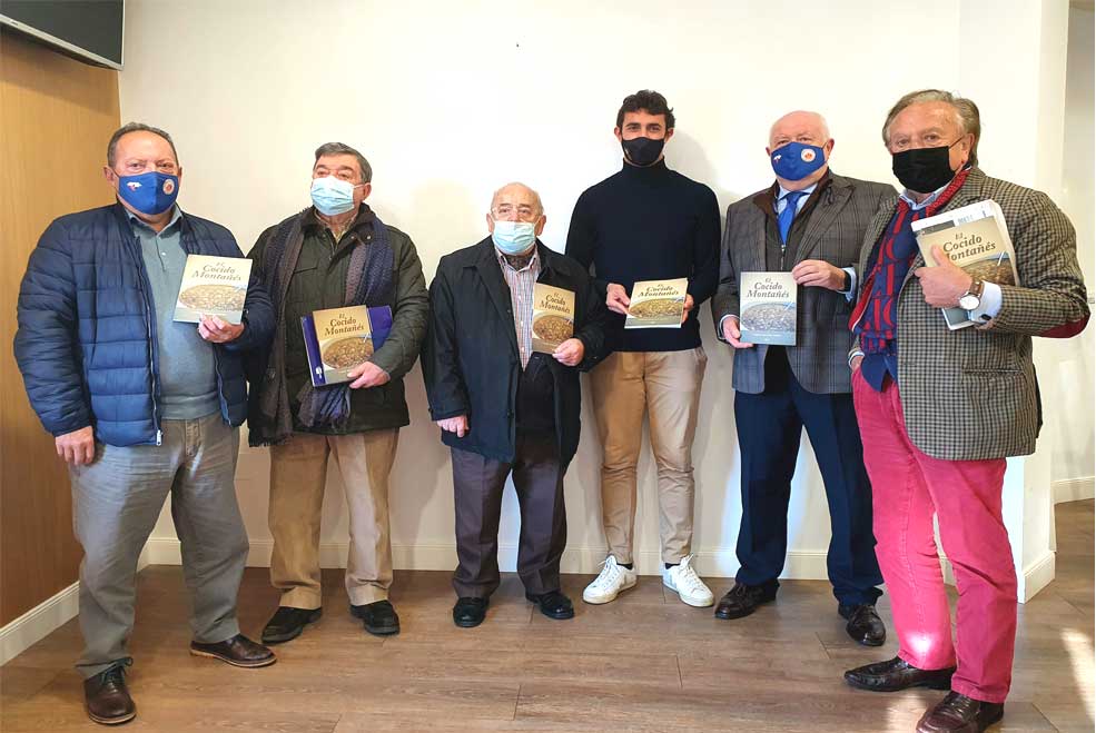 La Cofradía de los Cocidos celebra su I Capítulo con un concurso de ollas ferroviarias PRCNachoCofradiaCocido