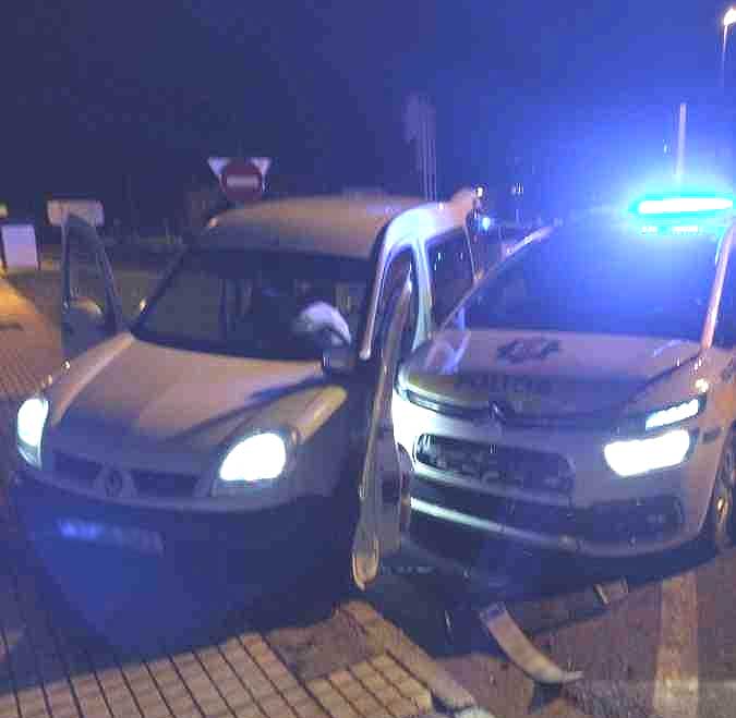 PoliciaLocalFurgonetaPersec