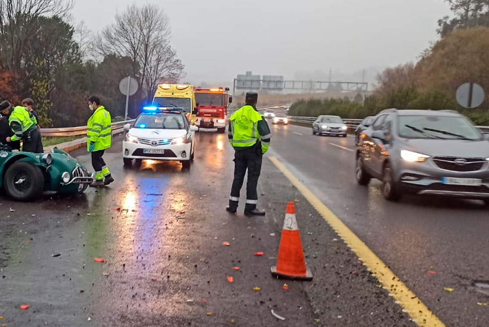 Fallece un hombre de 59 años tras salirse de la carretera en la A-67 en Torrelavega AccidenteA67Torrelavega