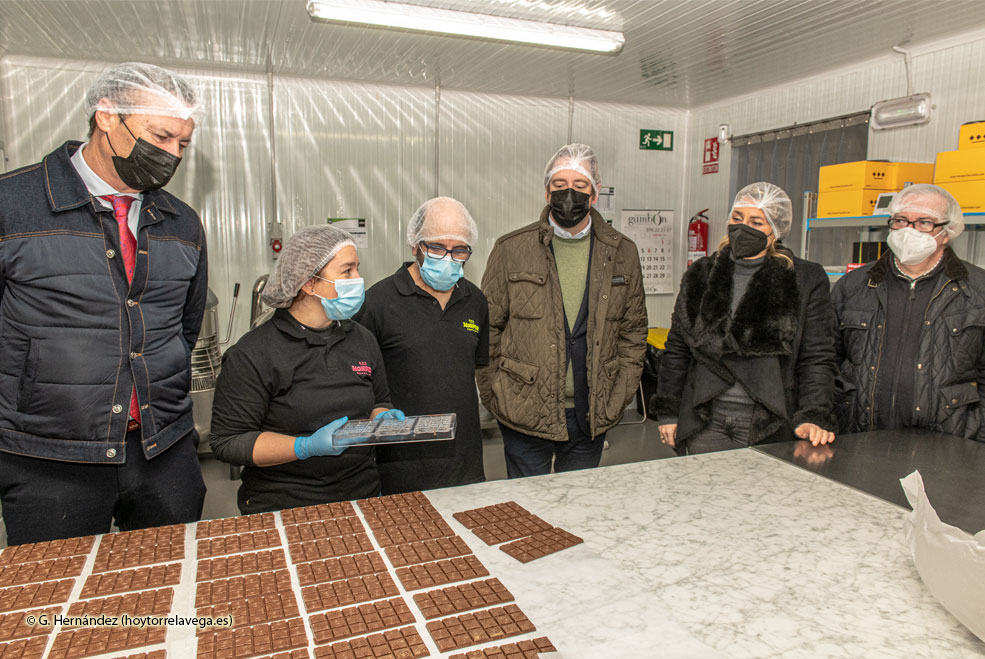 La empresa Monper ampliará su plantilla con cinco personas y abrirá nuevas líneas de producto ReocinMonperVisita