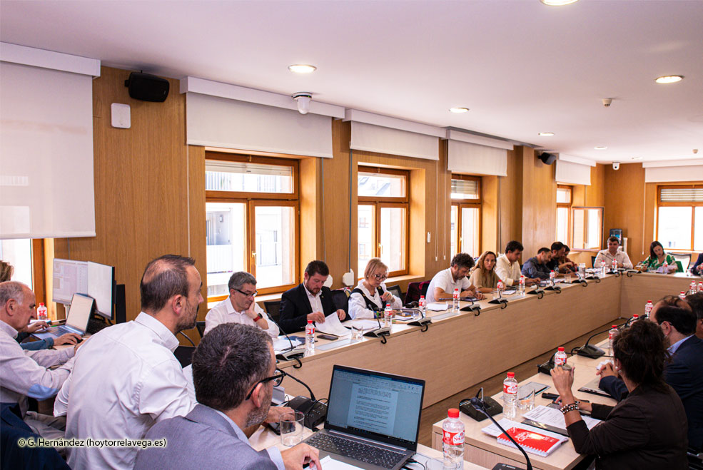 Torrelavega destina 250.000 euros a ayudas para sufragar gastos de energía e internet Pleno041022