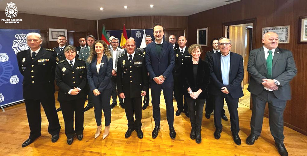Fernando Chemelal, nuevo Jefe de la Comisaría de Policía Nacional de Torrelavega PoliciaNacionalChemelalTomaPosesion