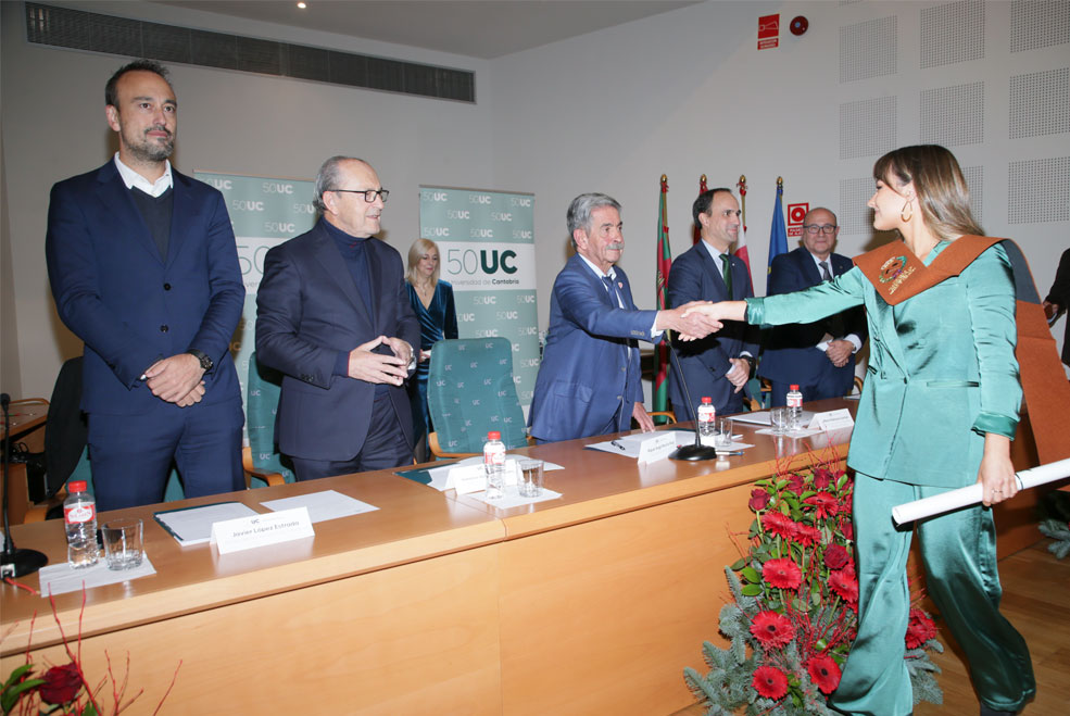 RevillaSantaBarbara22