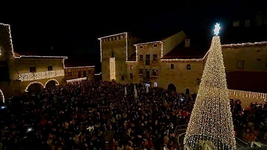 SantillanaLuces22