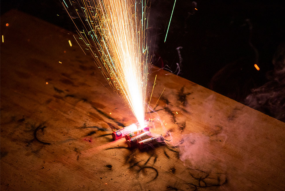 Torrelavega pide moderar o prescindir del uso de pirotecnia en Nochevieja y Año Nuevo petardos