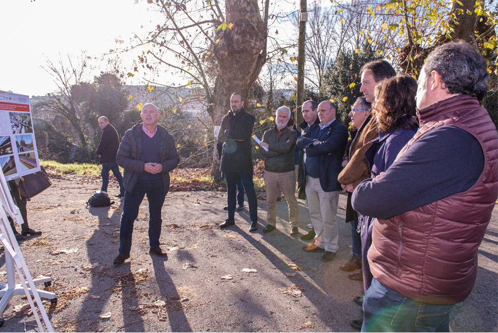 La nueva pasarela ciclable entre Torrelavega y Santillana mejorará la movilidad sostenible en la comarca GochicoapasarelaciclableSolvay