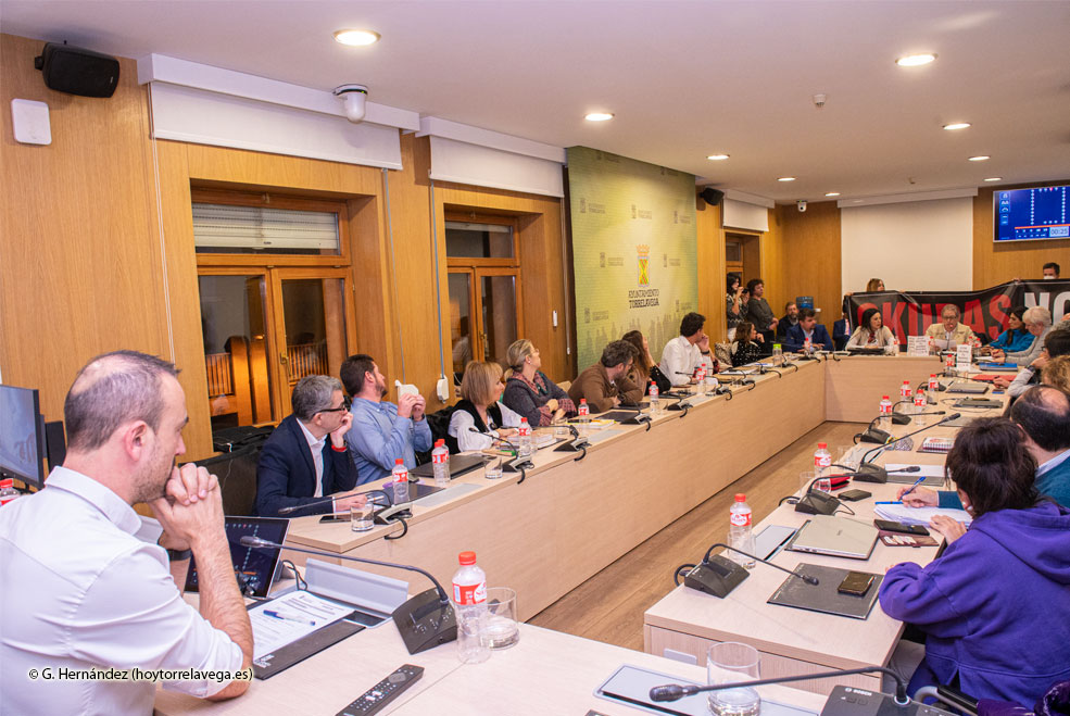 Las quejas vecinales marcan el primer pleno del año en Torrelavega PlenoEnero202301