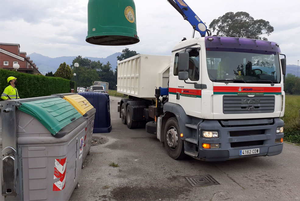 La recogida de vidrio creció un 6,8% en Torrelavega en 2022 ContenedorVidrioRecogida