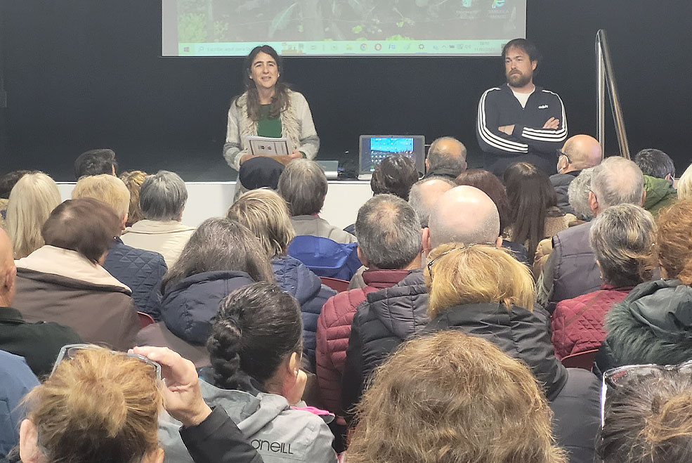 Un centenar de familias de Miengo participan en la segunda edición del programa ‘Nos vemos en la huerta’ MiengoHuertasFamilias