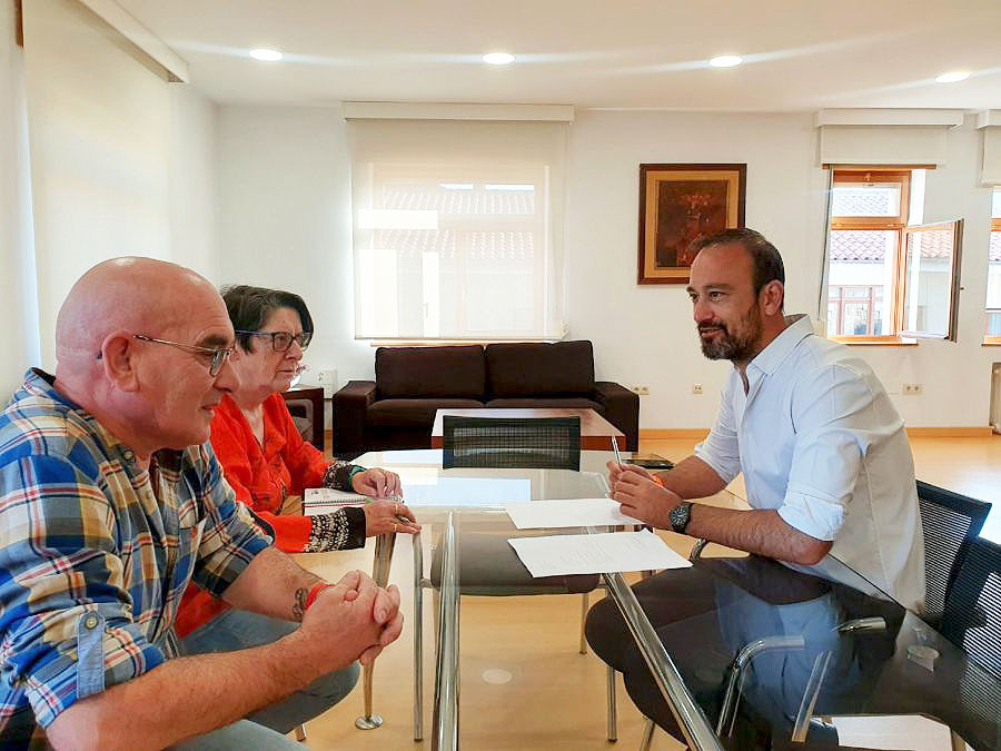 UnionVecinalReunionAlcalde