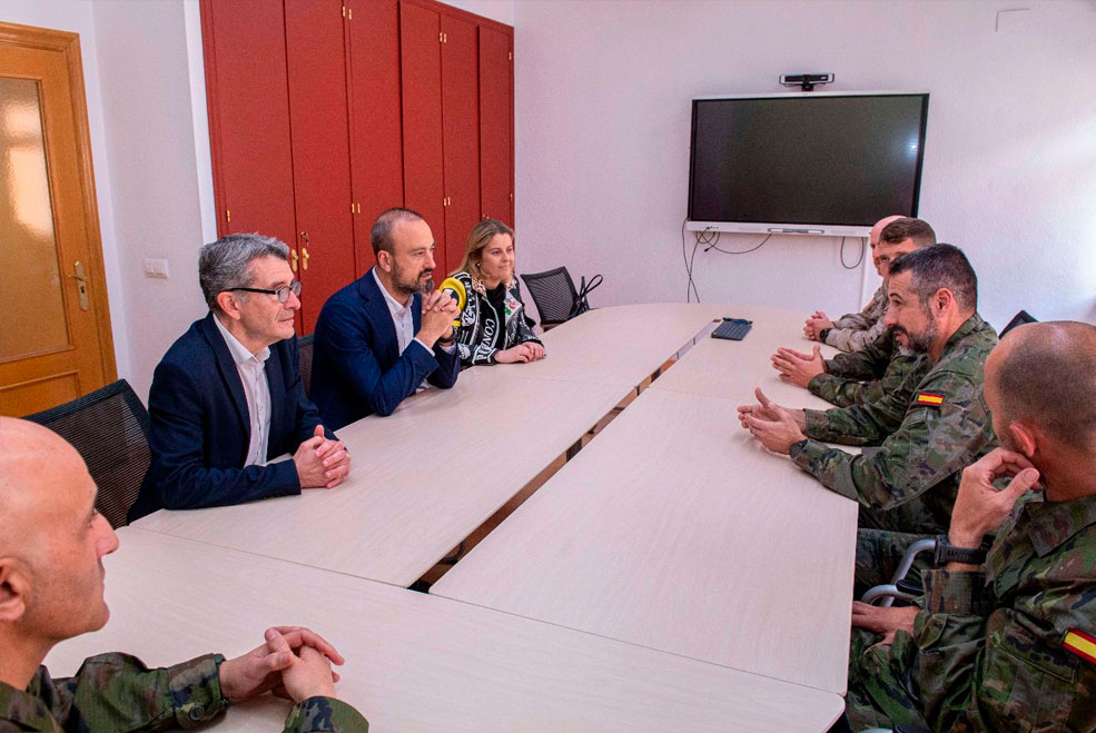 AyuntamientoReunionGuardiaReal