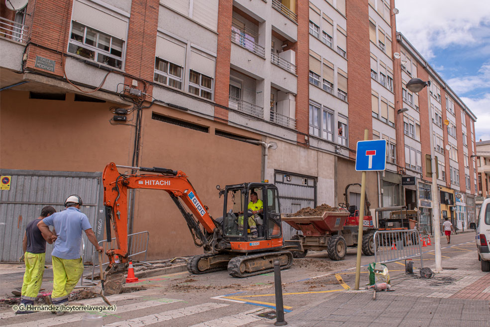 Las obras de renovación de la red de agua en la calle Pintor Modinos empiezan este lunes CallePintorModinosObrasAgua