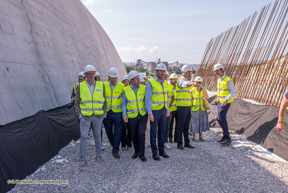 El ministro Puente anuncia que en verano de 2025 estará finalizado el nuevo nudo de Torrelavega MinistroPuenteAutovia