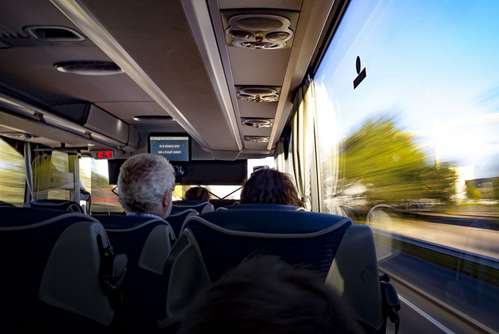 Normalidad en la primera jornada de la huelga de transporte por carretera en Cantabria autobusinterior