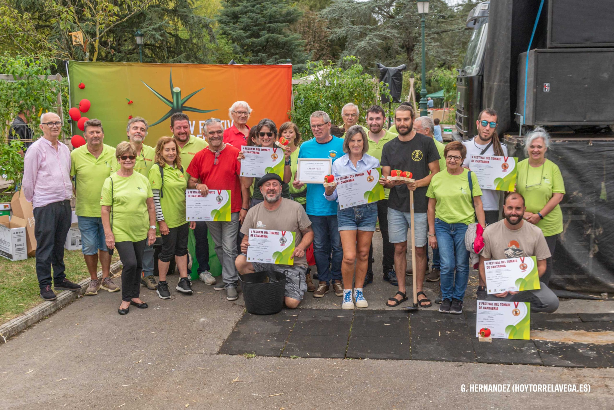 El palentino Emilio Medina arrasa en el concurso del Festival del Tomate