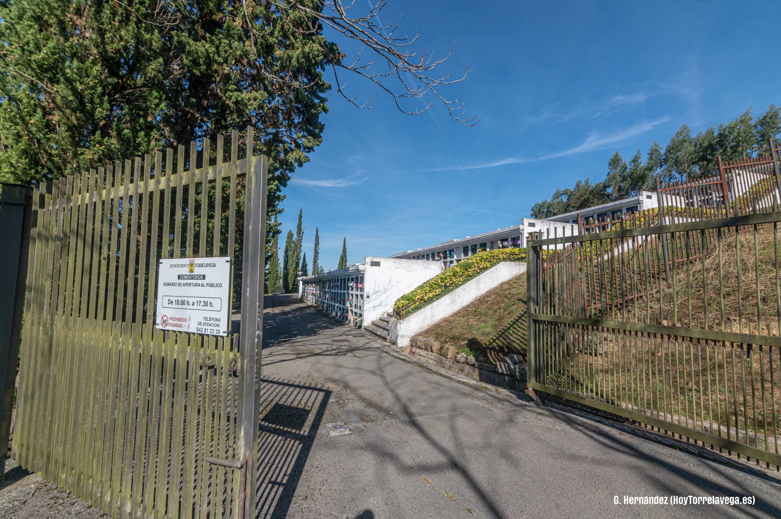 Servicio de Torrebus al cementerio de Río Cabo el Día de Todos los Santos