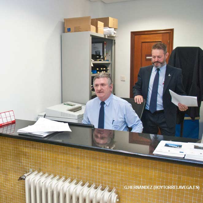 Convocadas cuatro plazas de conserje y una de limpieza viaria en el Ayuntamiento de Torrelavega